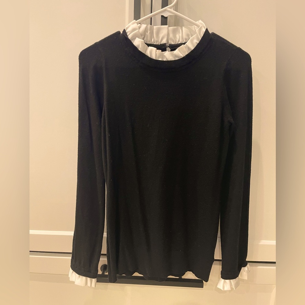 Women’s Sweater - Small
